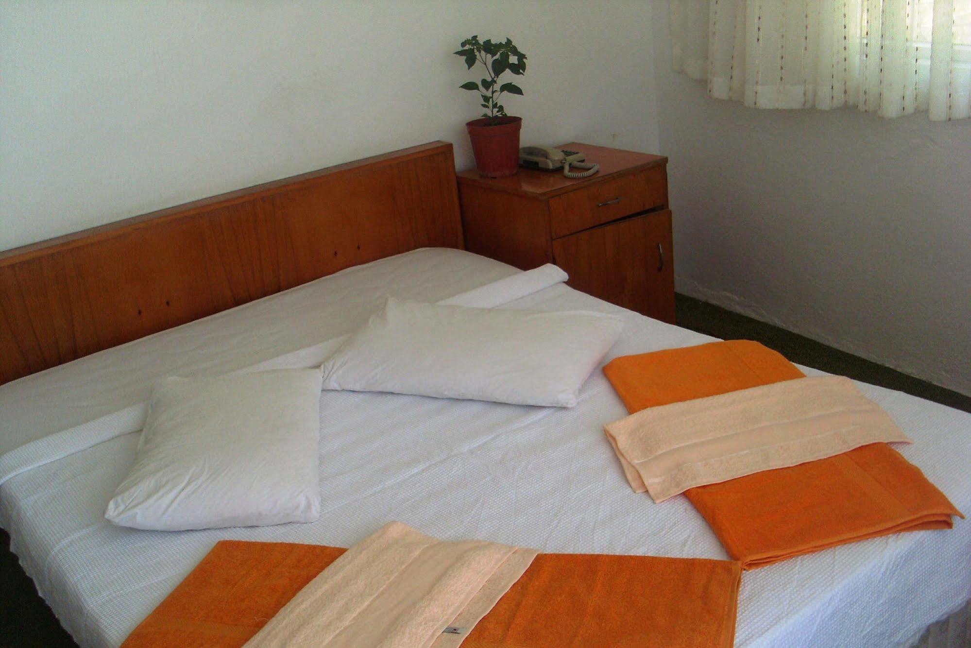 Kiyak Hotel Demre Esterno foto